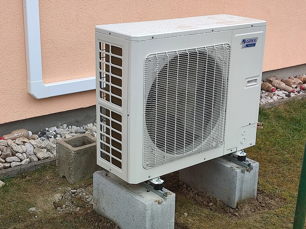 Instalace tepelného čerpadla v Plasích